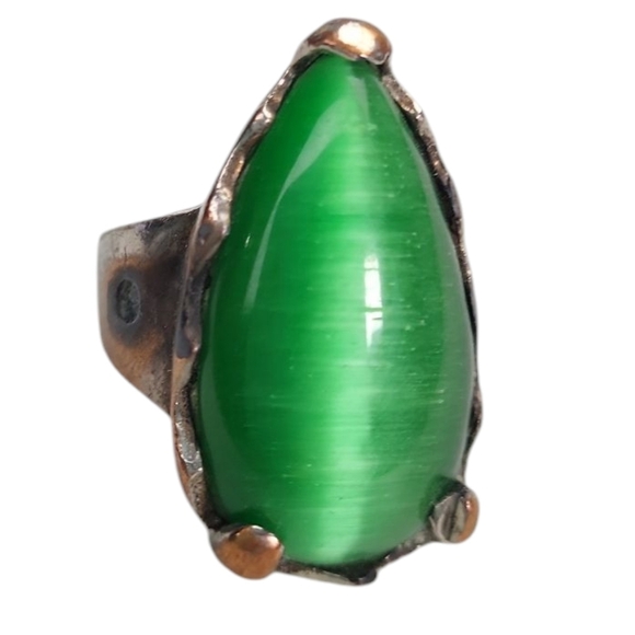 Green Stone Gothic Cocktail Ring Medieval Ring - Picture 1 of 4